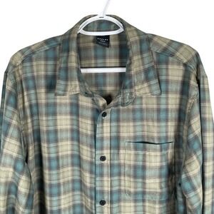 Oakley Flannel Vented Button Up Shirt Mens L Green Plaid Custom Fit Cotton Blend